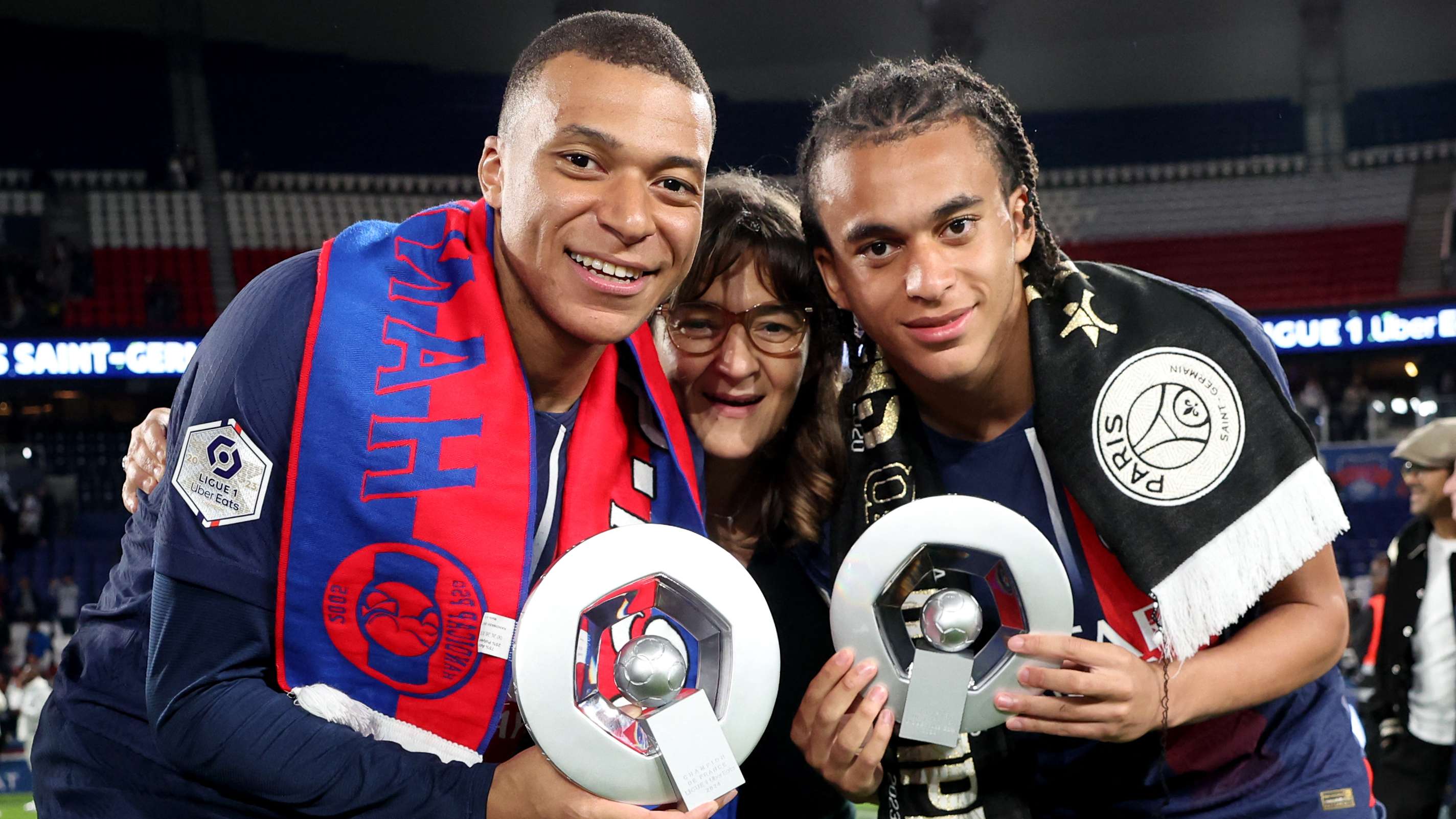 有着相似的 有着相似的